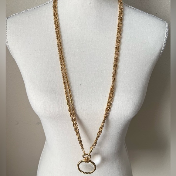CHANEL Vintage Gold Magnifying Glass Pendant Necklace - Picture 11 of 12